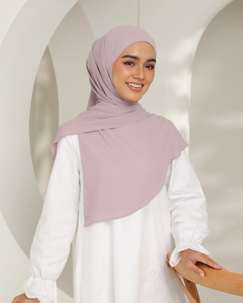 Hari - Bubblegum Pink (Chinstrap)