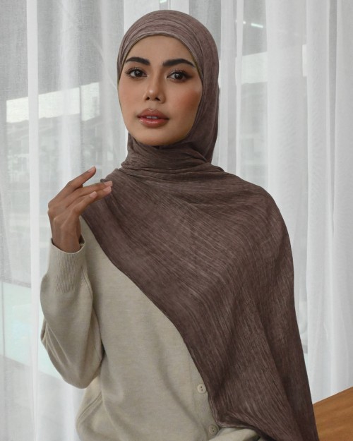Aurra Shawl - Burnt Chestnut