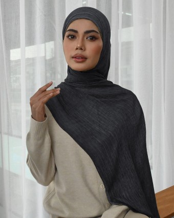 Aurra Shawl - Charcoal Black