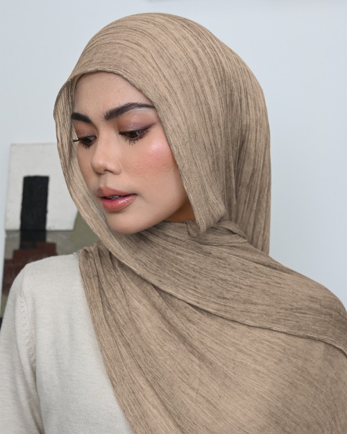 Aurra Shawl - Barley Brown