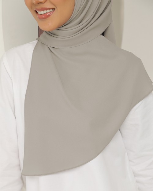 Hari - Woody Ash (Chinstrap)