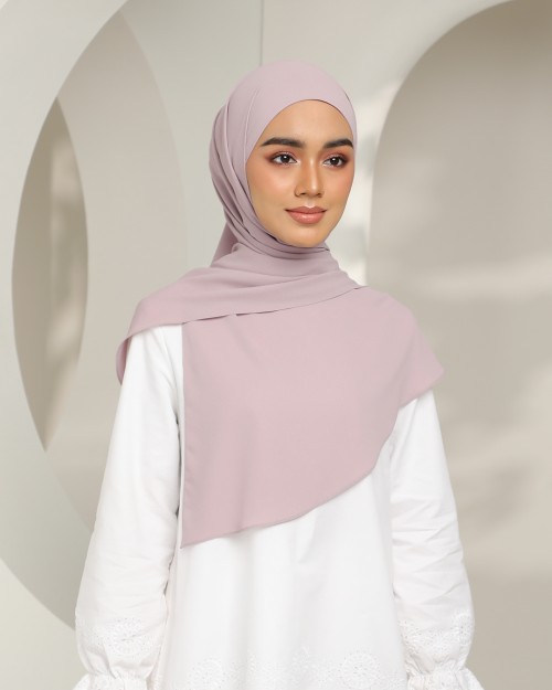 Hari - Bubblegum Pink (Chinstrap)
