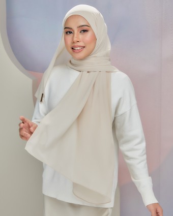 Flo - Butter Beige (Chinstrap)