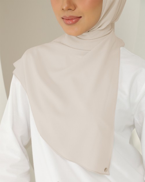 Hari - Silky Linen (Chinstrap)