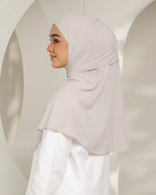 Hari - Vintage Beige (Chinstrap)