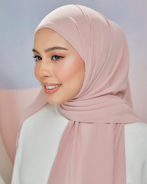 Flo - Peach Blush (Chinstrap)