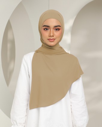 Hari - Brown Sugar (Chinstrap)