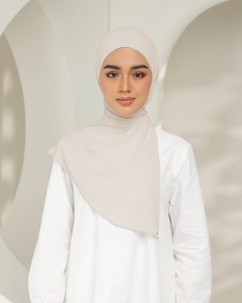 Hari - Silky Linen (Chinstrap)
