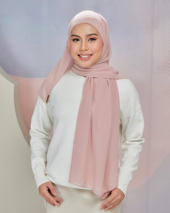 Flo - Peach Blush (Chinstrap)
