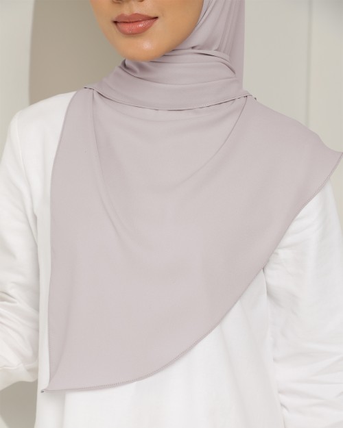 Hari - Natural Ash (Chinstrap)