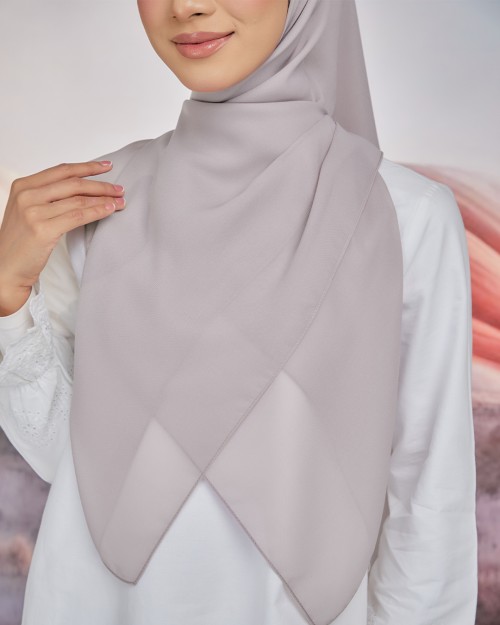 48 - SIMPLY TAUPE